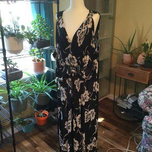 Plus size Dila USA  floral Maxi dress